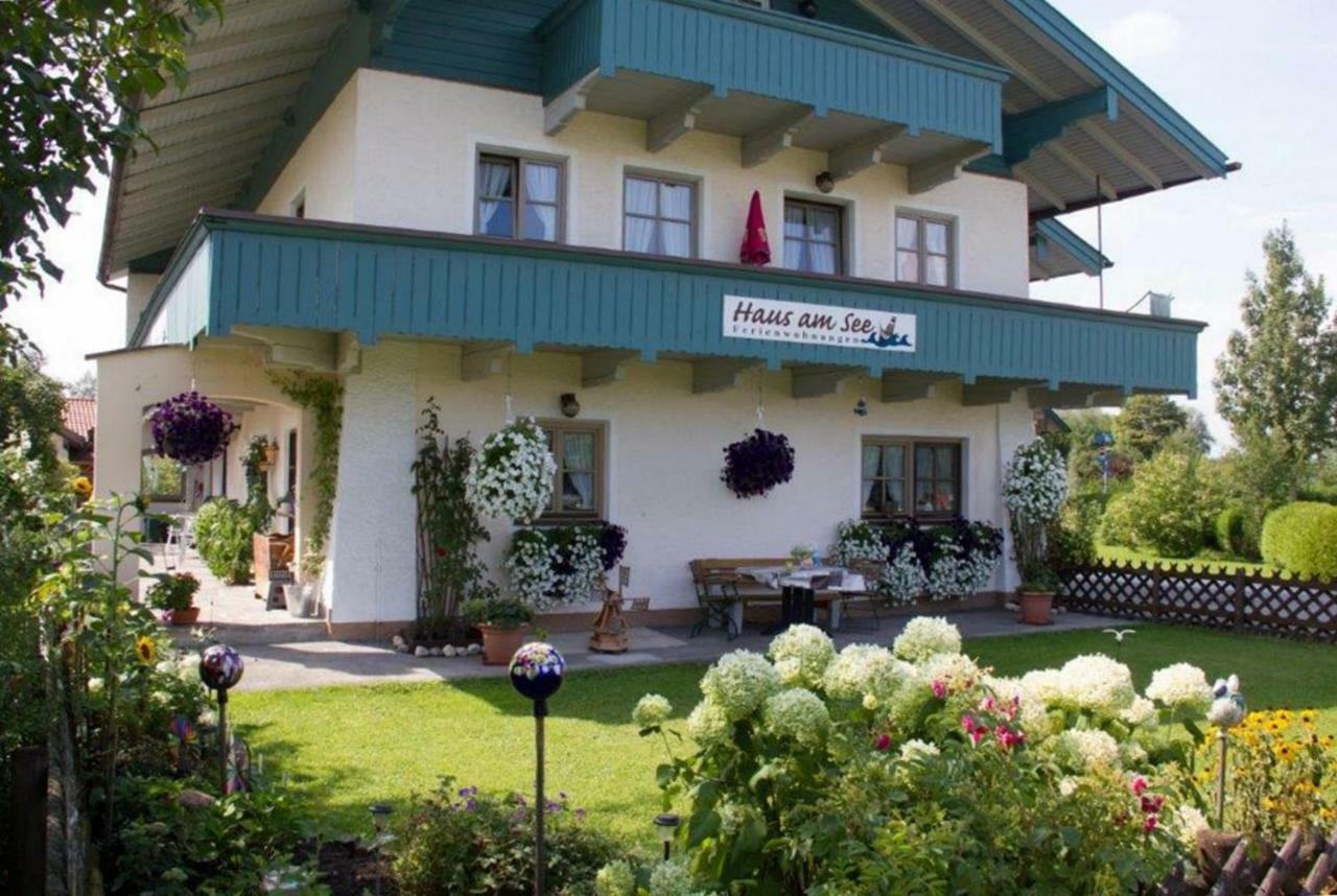 Ferienwohnungen Haus Am See Bernau am Chiemsee Esterno foto